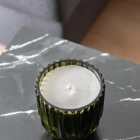 Apartamento Cozy Black & White In Center With Free Garage By Renters