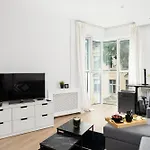 Cozy Black & White In Center With Free Garage By Renters * Познань