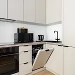 Cozy Black & White In Center With Free Garage By Renters * Poznan