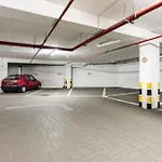 Cozy Black & White In Center With Free Garage By Renters Apartment Poznan