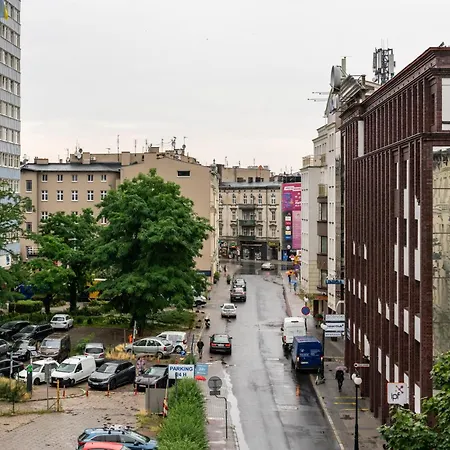 Cozy Black & White In Center With Free Garage By Renters * Poznań