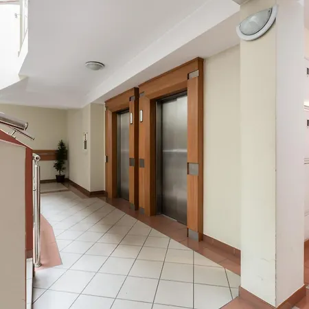 Appartement Cozy Black & White In Center With Free Garage By Renters Poznań