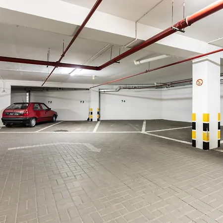 Cozy Black & White In Center With Free Garage By Renters Apartamento Poznań