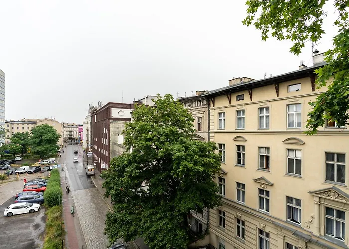 Cozy Black & White In Center With Free Garage By Renters Apartmán Poznaň